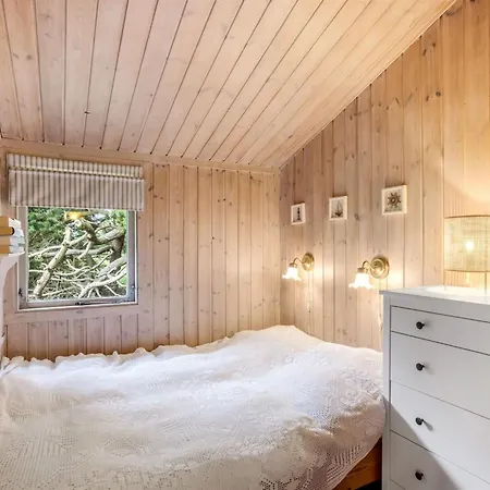 Thrineke - 600m From The Sea By Interhome